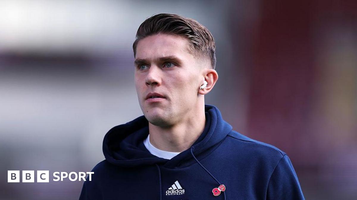 Troy Deeney and Moises Caicedo