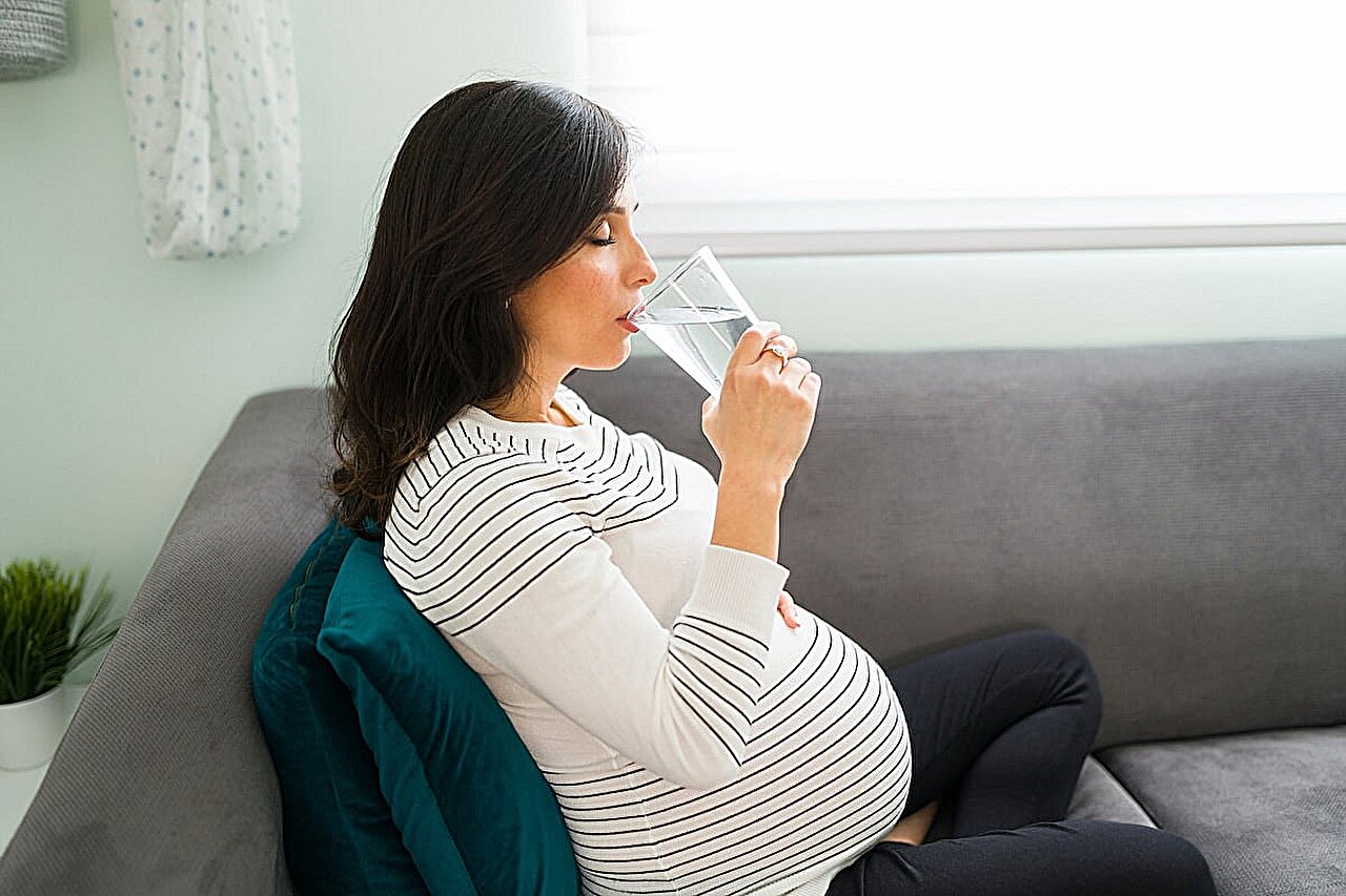 Violência armada é agora uma das principais ameaças às mulheres grávidas, segundo estudo