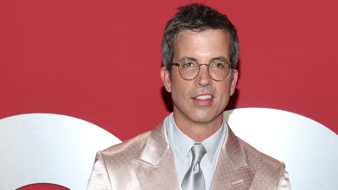 Will Welch da GQ sobre Homens do Ano e Entrevista Viral com Sydney Sweeney