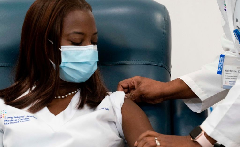 5 anos atrás, recebi a primeira vacina Covid da América