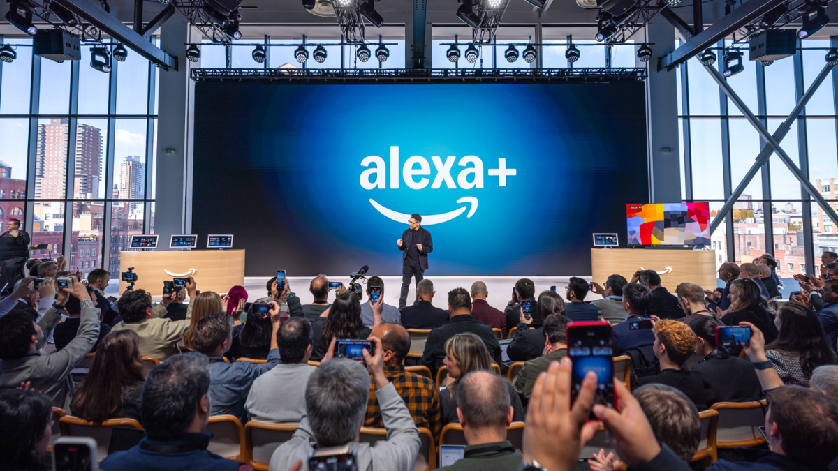 Amazon adiciona rastreamento de entrega, anúncios de última hora e ideias para presentes ao Alexa +