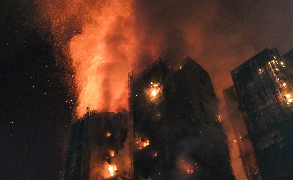 Como Hong Kong está eliminando o descontentamento pelo fogo