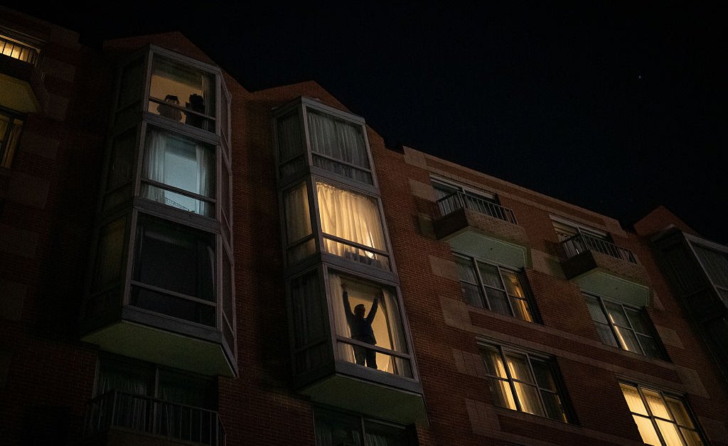 Dentro do movimento de protesto que mantém os agentes de imigração acordados à noite