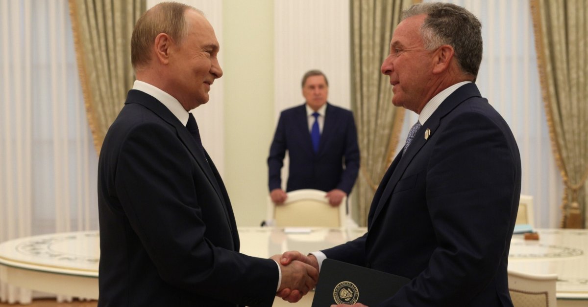 Putin e Witkoff se reunirão para negociações de paz de alto risco