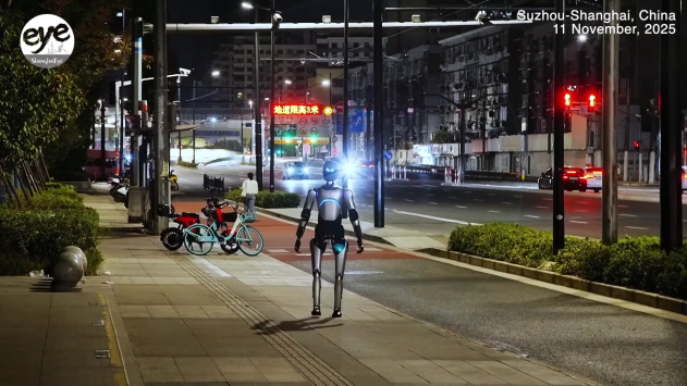 Robô caminha mais de 100 quilômetros sem parar e bate novo recorde mundial