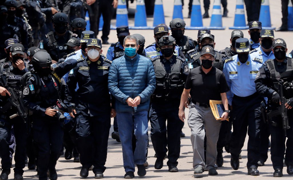 Trump Pardons Ex-President in Drug Case Amid Cartel Fight