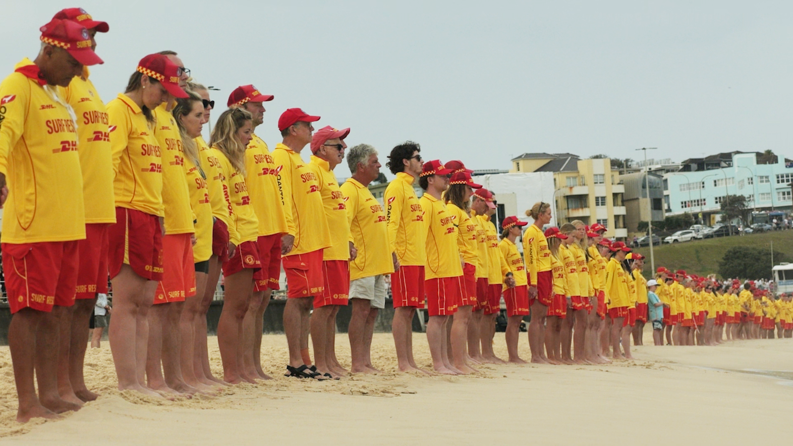 Hundreds of Bondi Beach lifeguards line up to remember victims of the Hannukkah shooting
