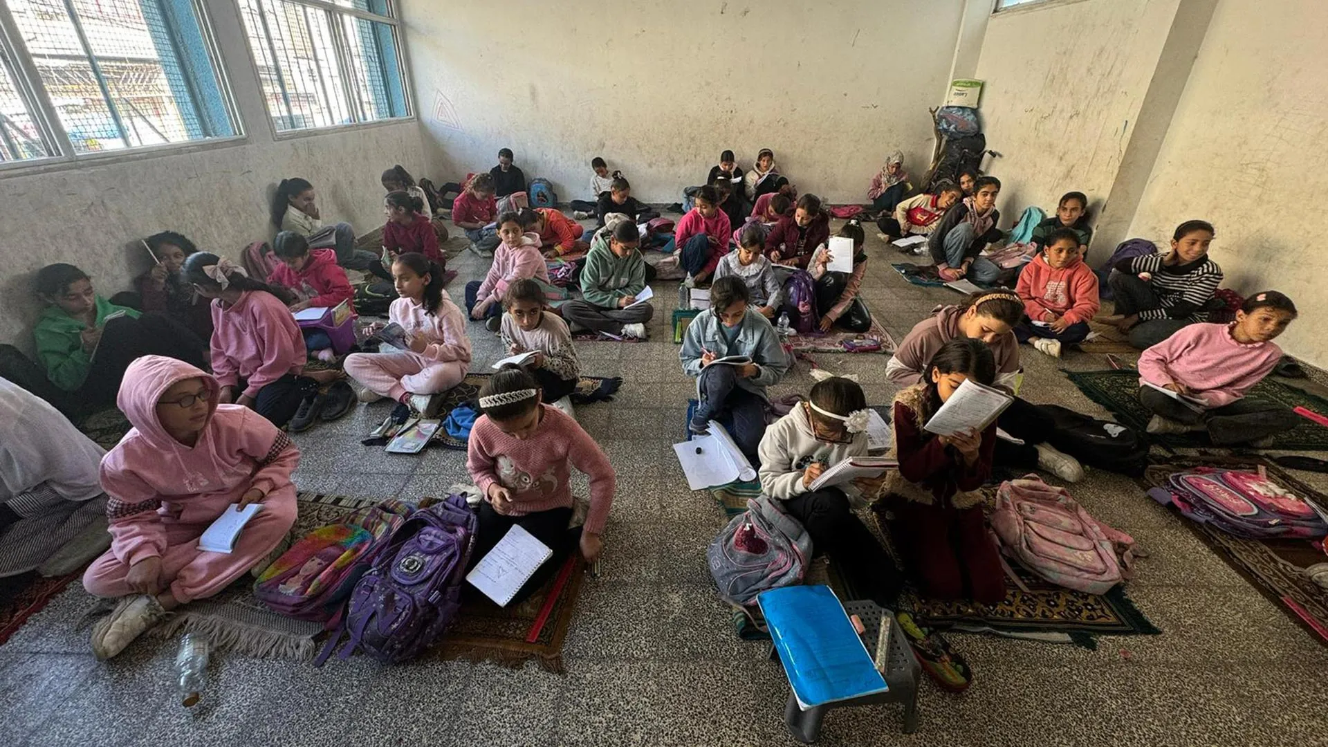 A guerra levou as crianças de Gaza ao limite – “como mortos-vivos”