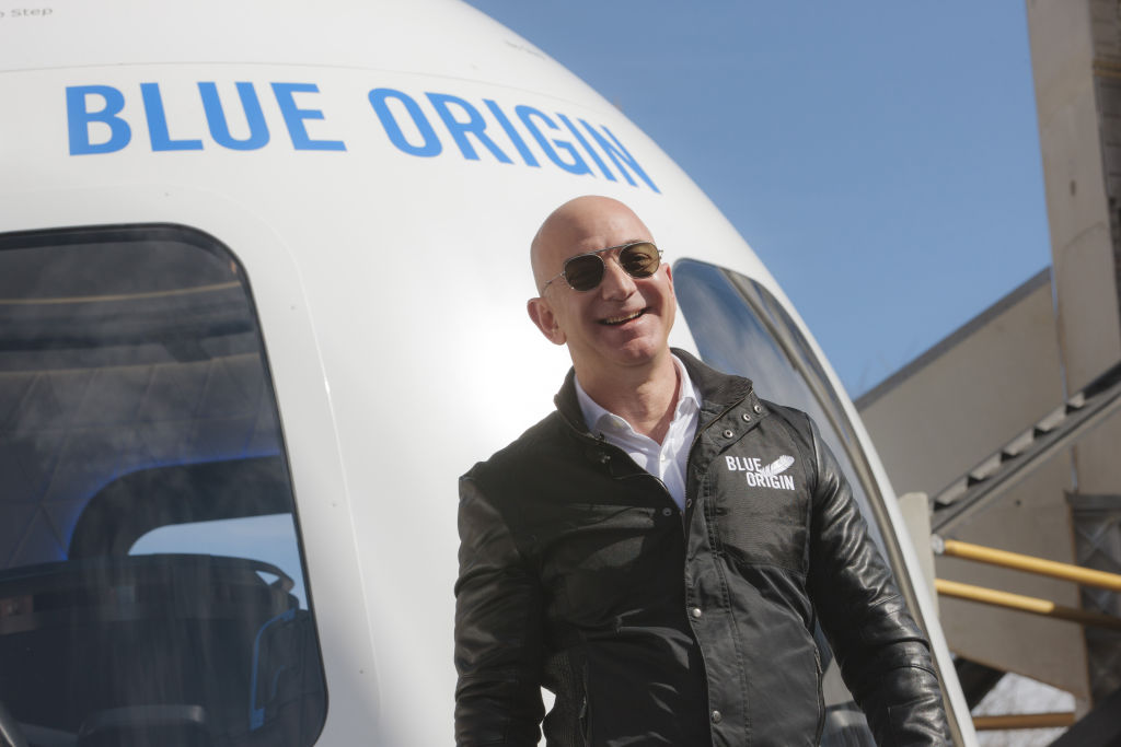 Blue Origin pausa voos de turismo espacial para focar na lua