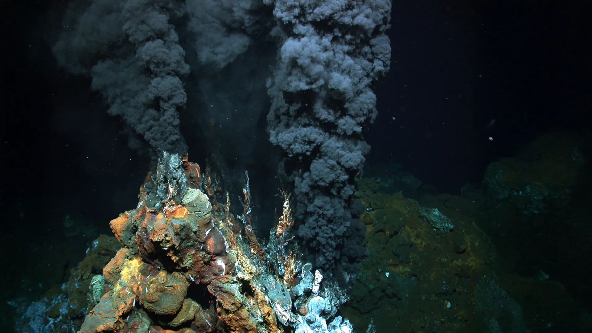 O custo invisível da energia que impede a vida de desmoronar