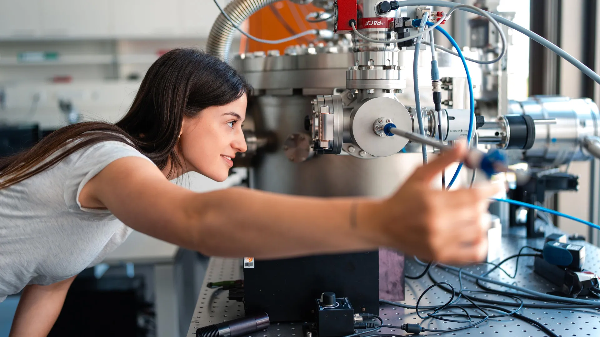 Ímã 2D torcido cria skyrmions para armazenamento de dados ultradenso