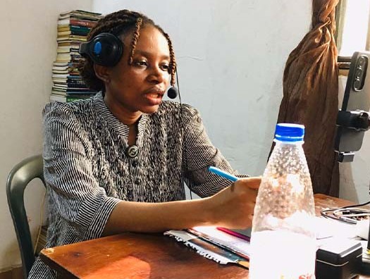 Mulher passa 70 dias contando em voz alta até 1.070.000 e quebra recorde de 18 anos